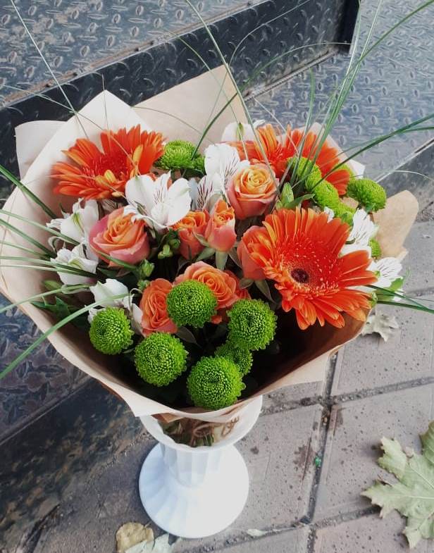 Букет цветов из: Герберы, Хризантемы, Альстромерии и Розы в Кривошеино