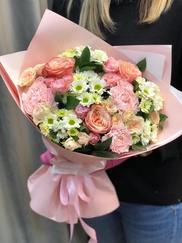 Букет цветов из: Гвоздики, Розы и Хризантемы в Кривошеино