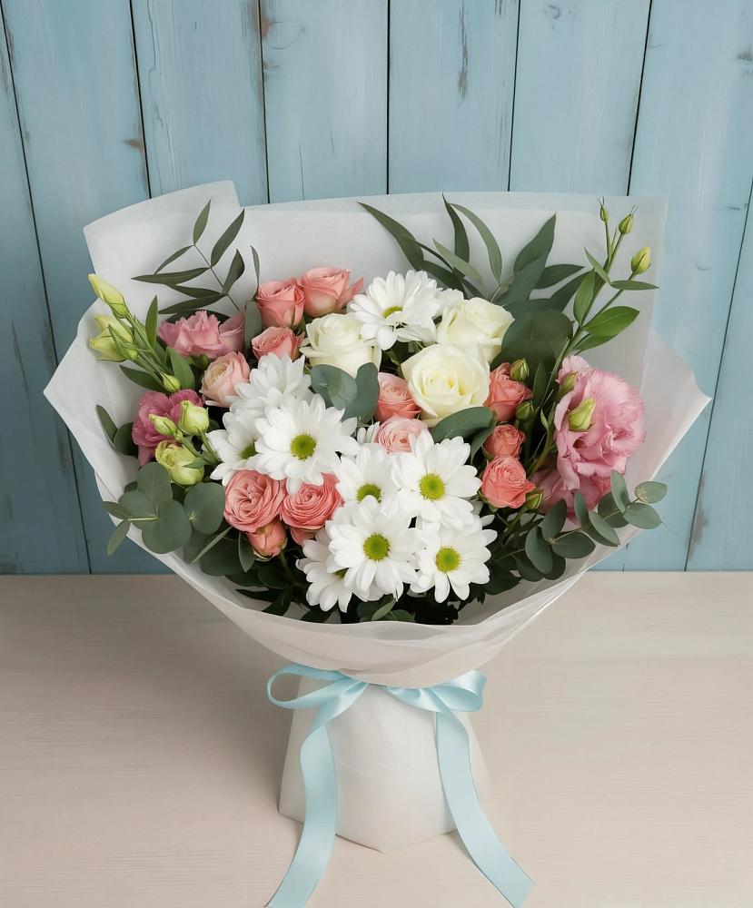 Букет цветов из: Розы, Лизиантусы и Хризантемы в Кривошеино