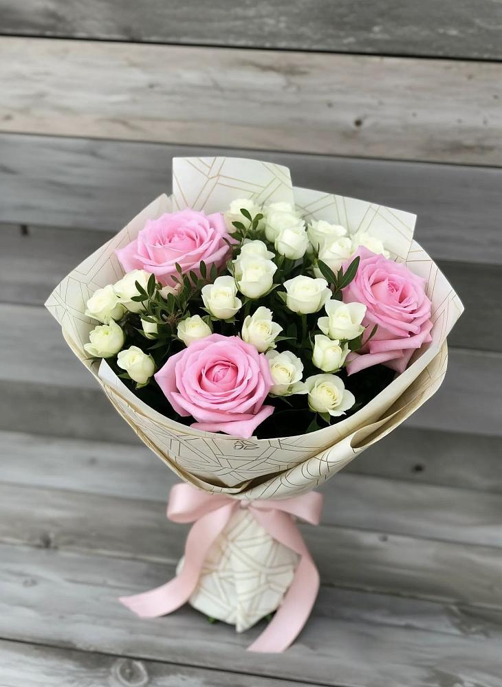 Букет цветов из: Розы в Кривошеино