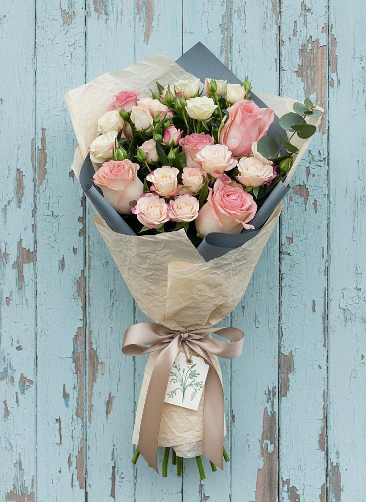 Букет цветов из: Розы в Кривошеино