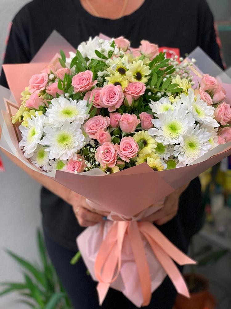 Букет цветов из: Розы и Хризантемы в Кривошеино