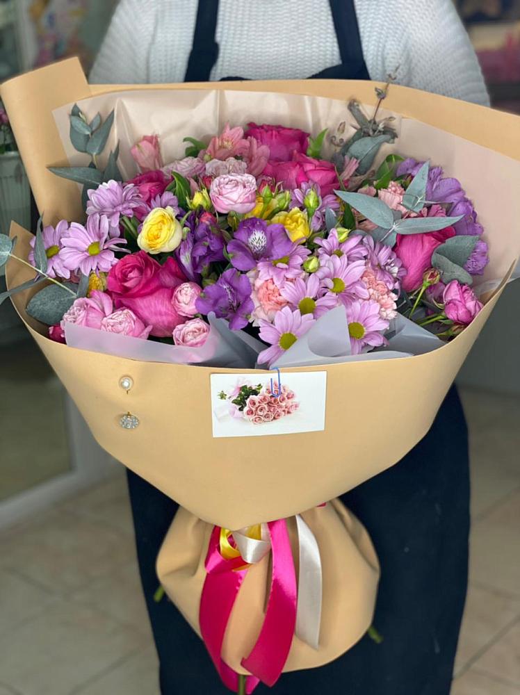 Букет цветов из: Хризантемы, Гвоздики и Альстромерии в Кривошеино