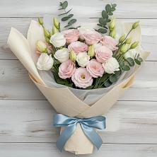 Букет цветов из:  Лизиантусы в Кривошеино