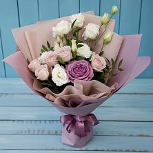 Букет цветов из:  Розы и Лизиантусы в Кривошеино