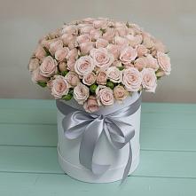 Цветочная композиция из Розы в шляпной коробке в Кривошеино