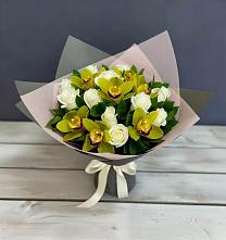 Букет цветов из:  Орхидеи и Розы в Кривошеино