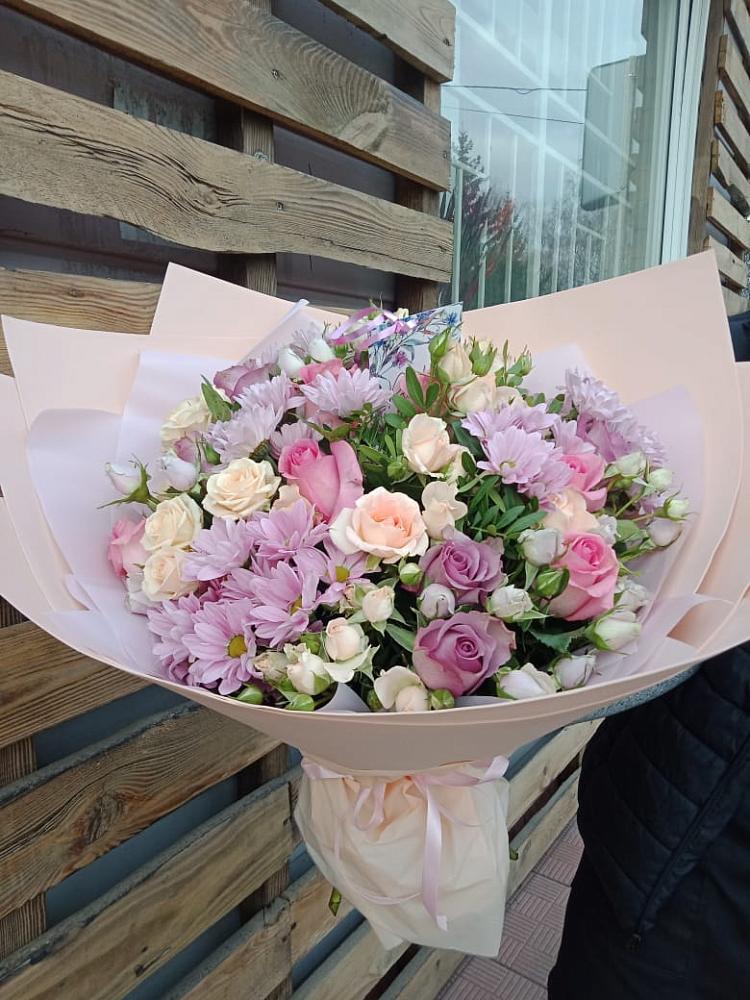 Букет цветов из: Розы и Хризантемы в Кривошеино