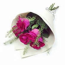 Букет цветов из:  Розы в Кривошеино
