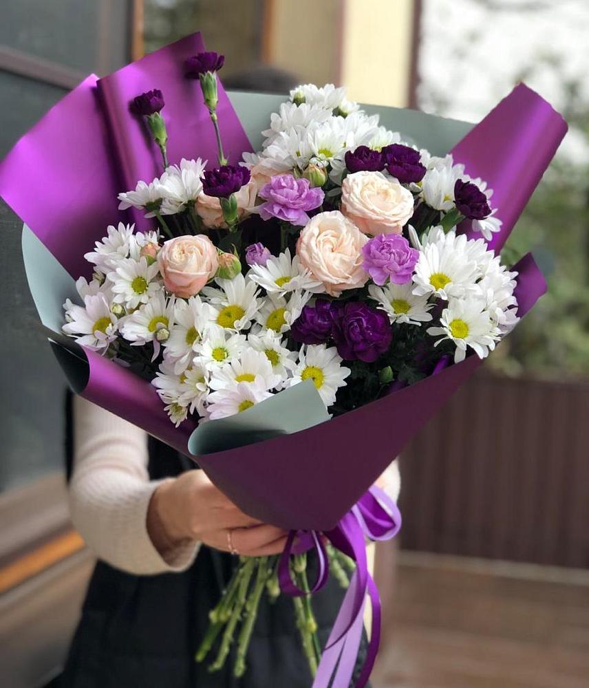 Букет цветов из: Хризантемы, Гвоздики и Розы в Кривошеино