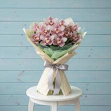 Букет цветов из:  Орхидеи и Розы в Кривошеино