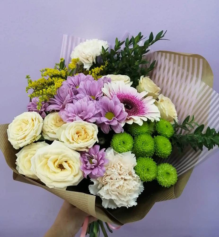 Букет цветов из: Хризантемы, Розы, Гвоздики и Герберы в Кривошеино