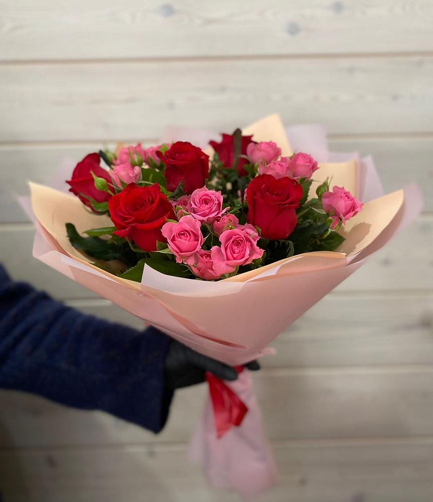 Букет цветов из: Розы в Кривошеино