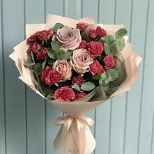 Букет цветов из:  Гвоздики и Розы в Кривошеино