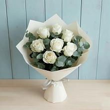 Букет Белые розы в Эвкалипте в Кривошеино