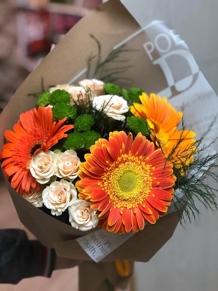 Букет цветов из: Герберы, Хризантемы и Розы в Кривошеино