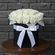 Цветочная композиция из Розы в шляпной коробке в Кривошеино